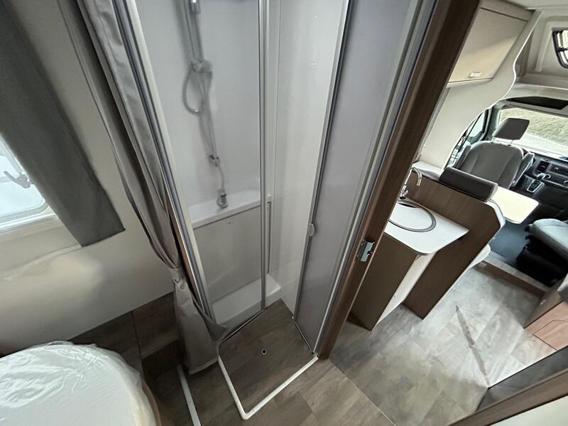 camping-car CARADO T 449 EDITION 24 BOITE AUTO NEUF – Image 8