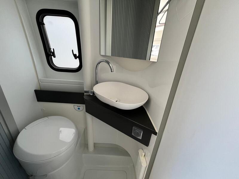 fourgon ADRIA 640 SGX SPORT OCCASION – Image 11