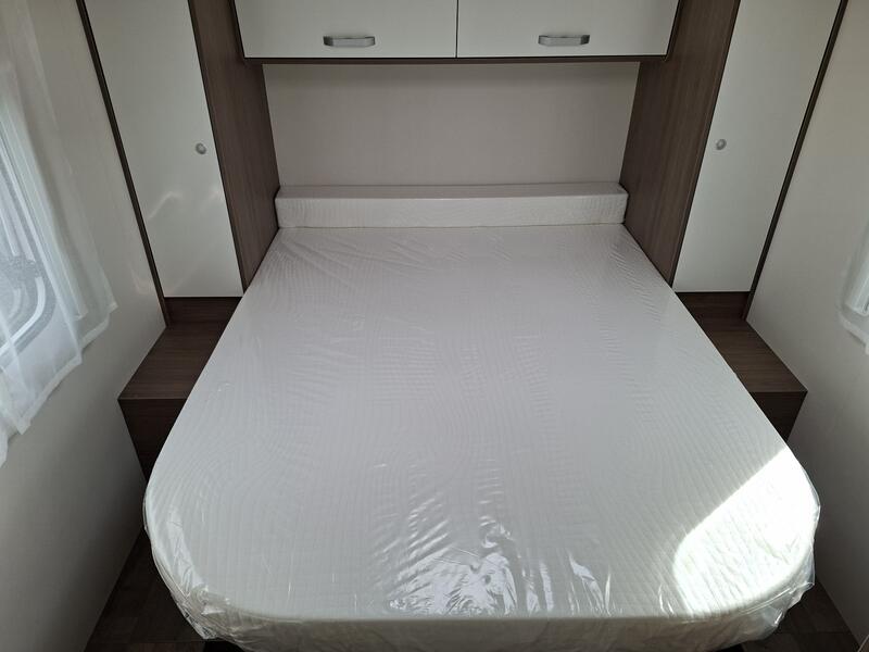 camping-car CARADO V 339 PRO + NEUF – Image 7