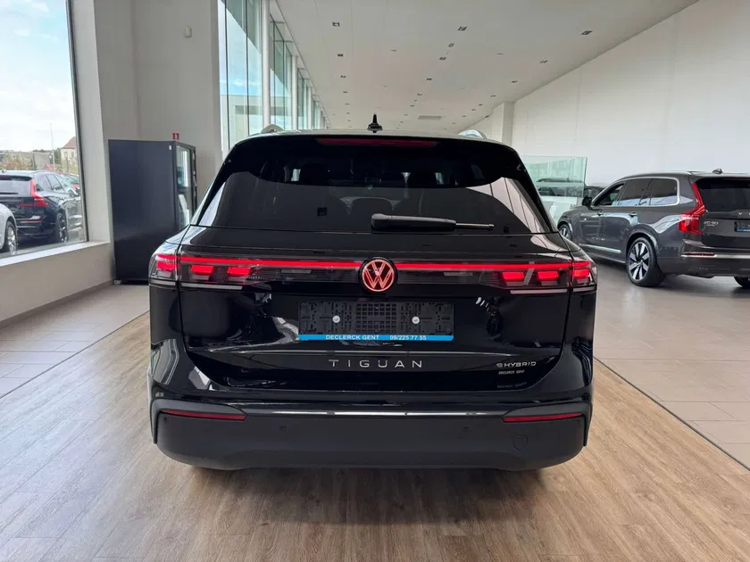 Volkswagen Tiguan – Image 25