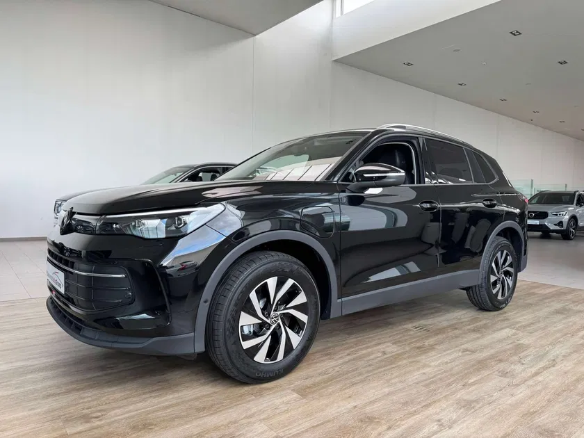 Volkswagen Tiguan – Image 34