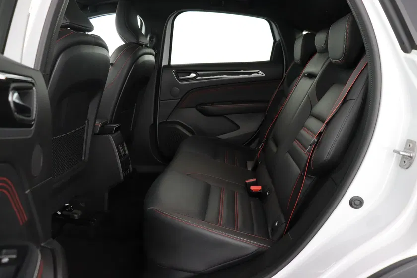 Renault Arkana – Image 22