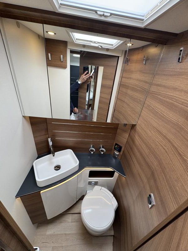 camping-car poids lourd RAPIDO Distinction I 166 M NEUF – Image 11