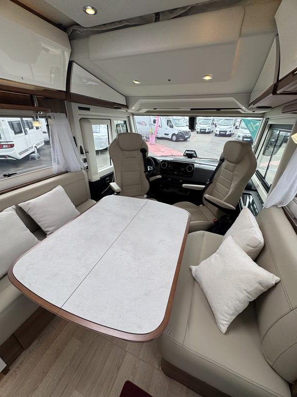 camping-car poids lourd RAPIDO Distinction I 166 M NEUF – Image 5