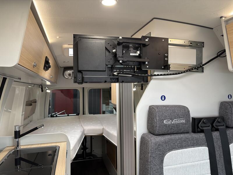 fourgon FONT VENDOME MASTER VAN DUO OCCASION – Image 5