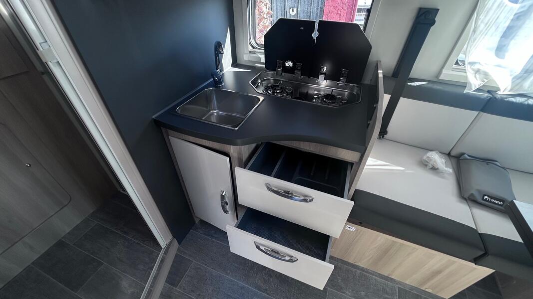 camping-car ITINEO PC 640 NEUF – Image 8