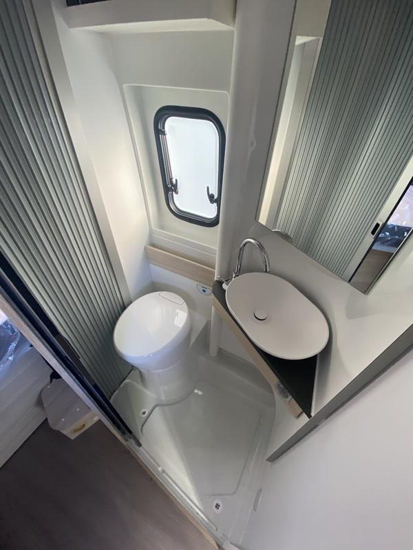 fourgon ADRIA TWIN PLUS 600 SPB OCCASION – Image 7