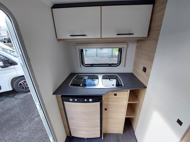 caravane CARAVELAIR ALBA 400 NEUF – Image 6