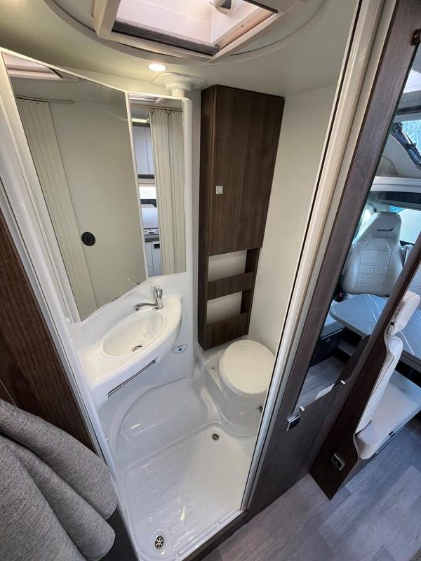 camping-car BENIMAR Yrteo 861 NEUF – Image 5