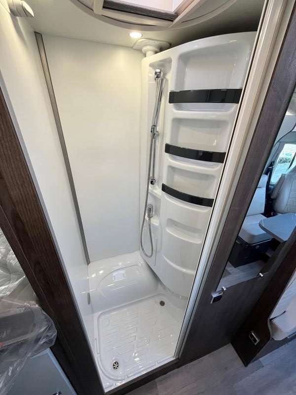 camping-car BENIMAR Yrteo 861 NEUF – Image 6