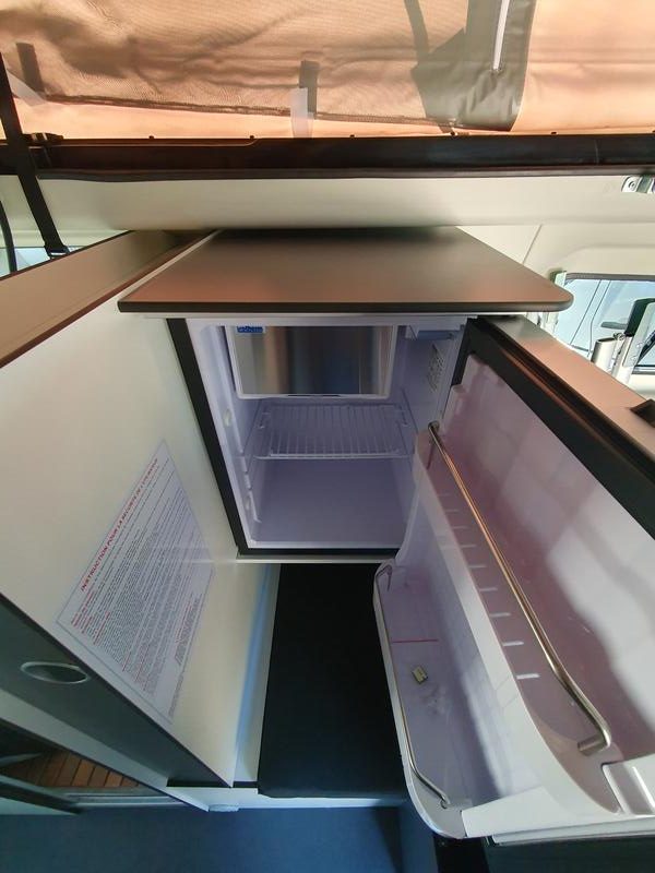 van FONT VENDOME AUTOCAMPER XL NEUF – Image 9