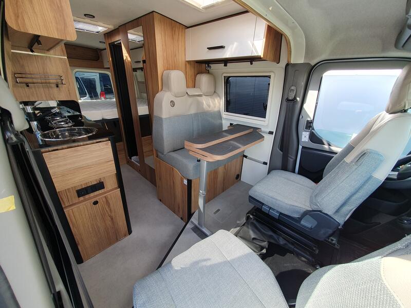 fourgon FONT VENDOME MASTERVAN 45 EME ANNIVERSAIRE 2024 NEUF – Image 10