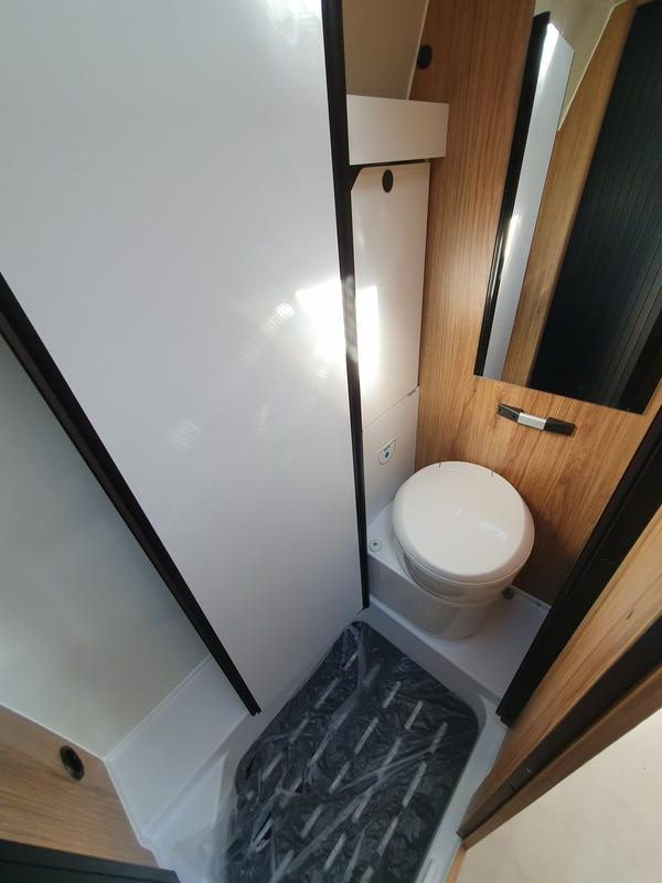 fourgon FONT VENDOME MASTERVAN 45 EME ANNIVERSAIRE 2024 NEUF – Image 8