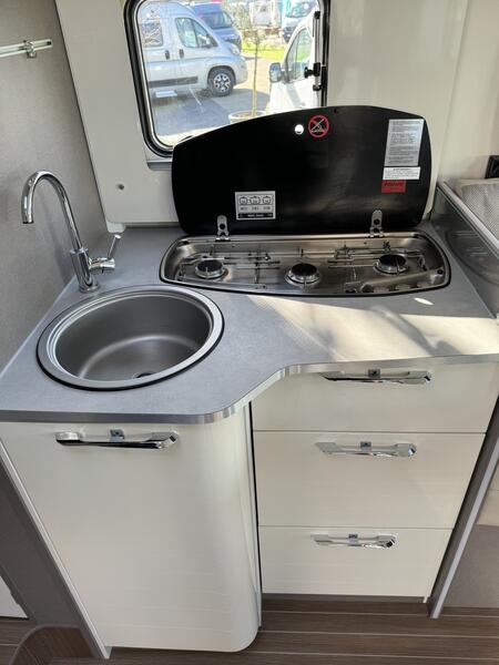 Camping-car Etrusco T 7400 SBC d’occasion – Image 3