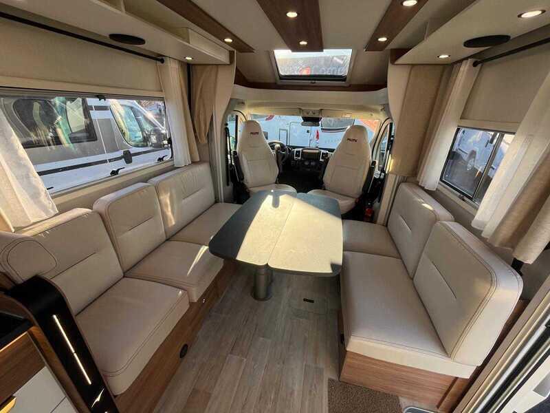 camping-car PILOTE P 696 D Evidence OCCASION – Image 2