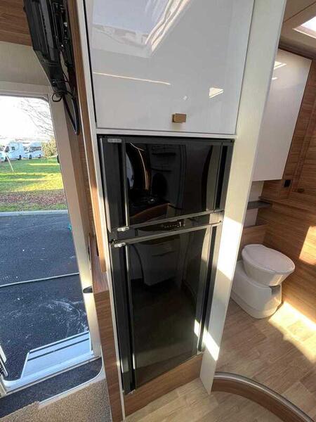 camping-car PILOTE P 696 D Evidence OCCASION – Image 5