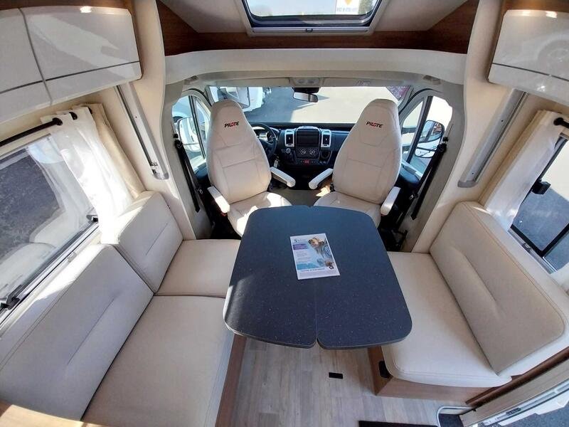 camping-car PILOTE P 746 FC EVIDENCE OCCASION – Image 3