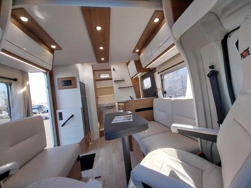 camping-car PILOTE P 746 FC EVIDENCE OCCASION – Image 5