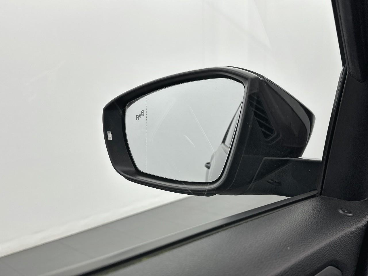 Volkswagen T-Roc – Image 20