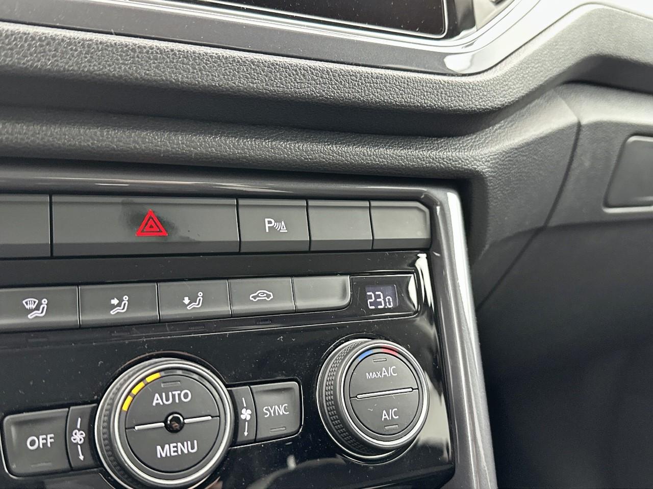 Volkswagen T-Roc – Image 33