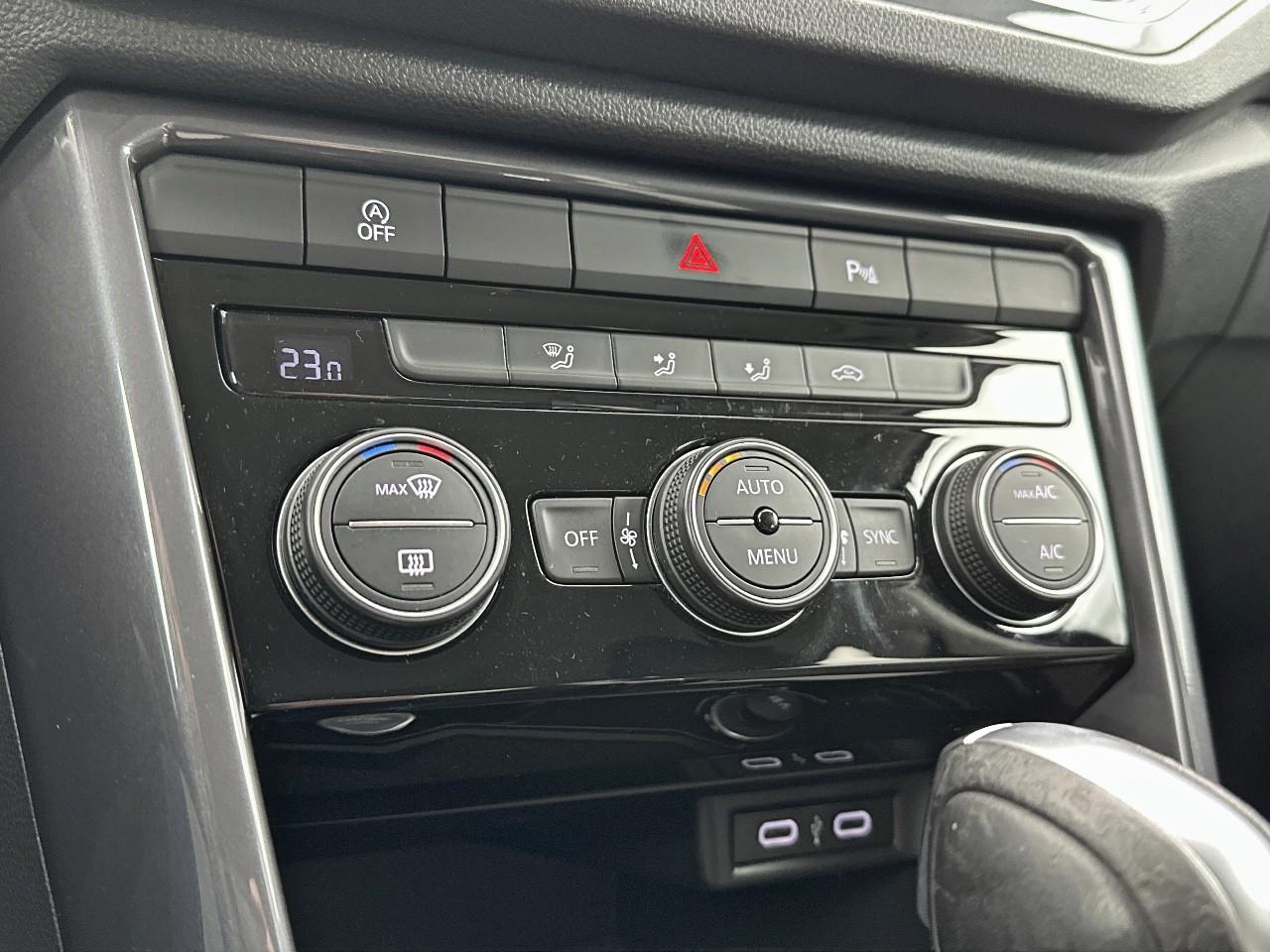 Volkswagen T-Roc – Image 34