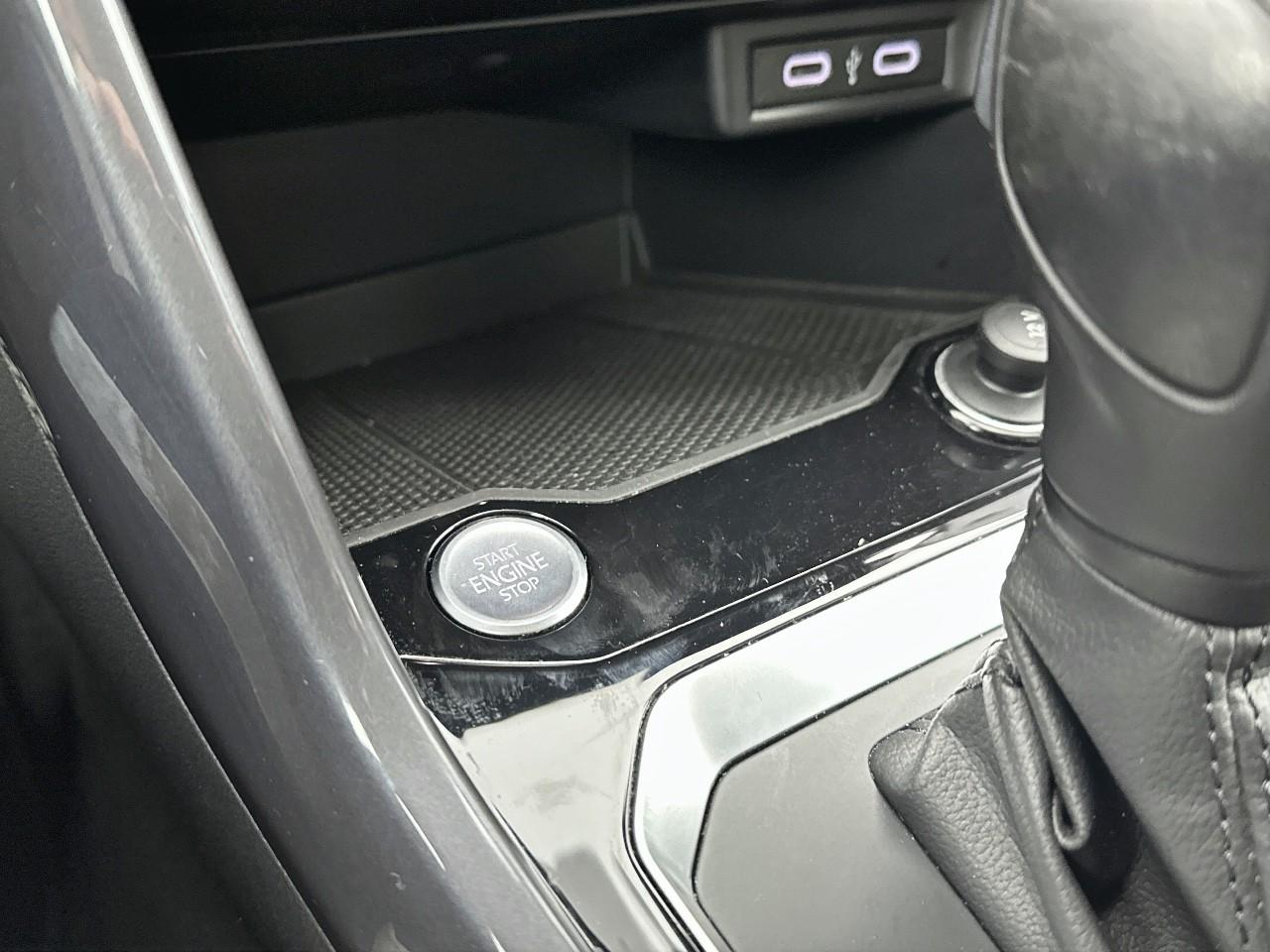 Volkswagen T-Roc – Image 35