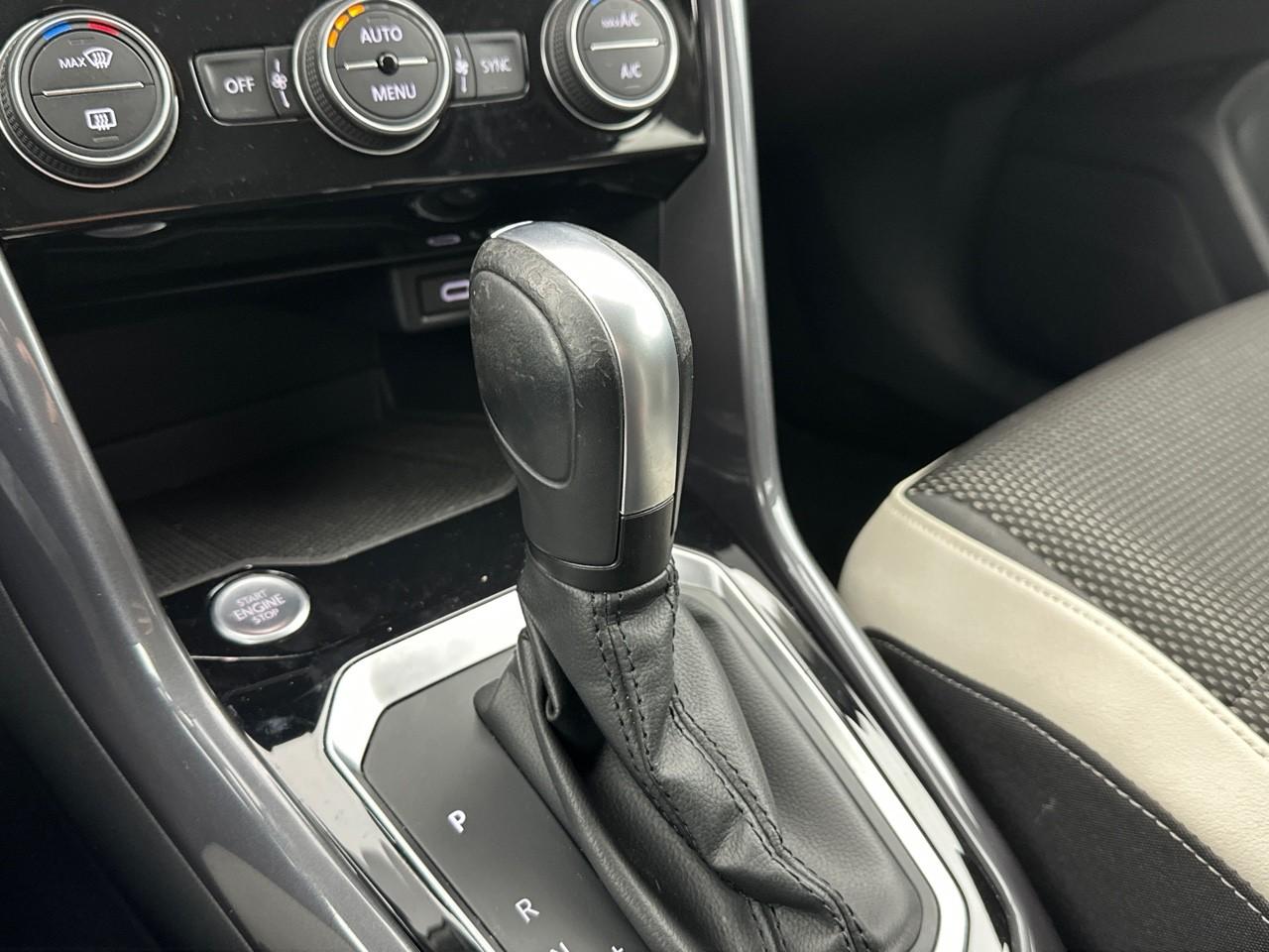 Volkswagen T-Roc – Image 38