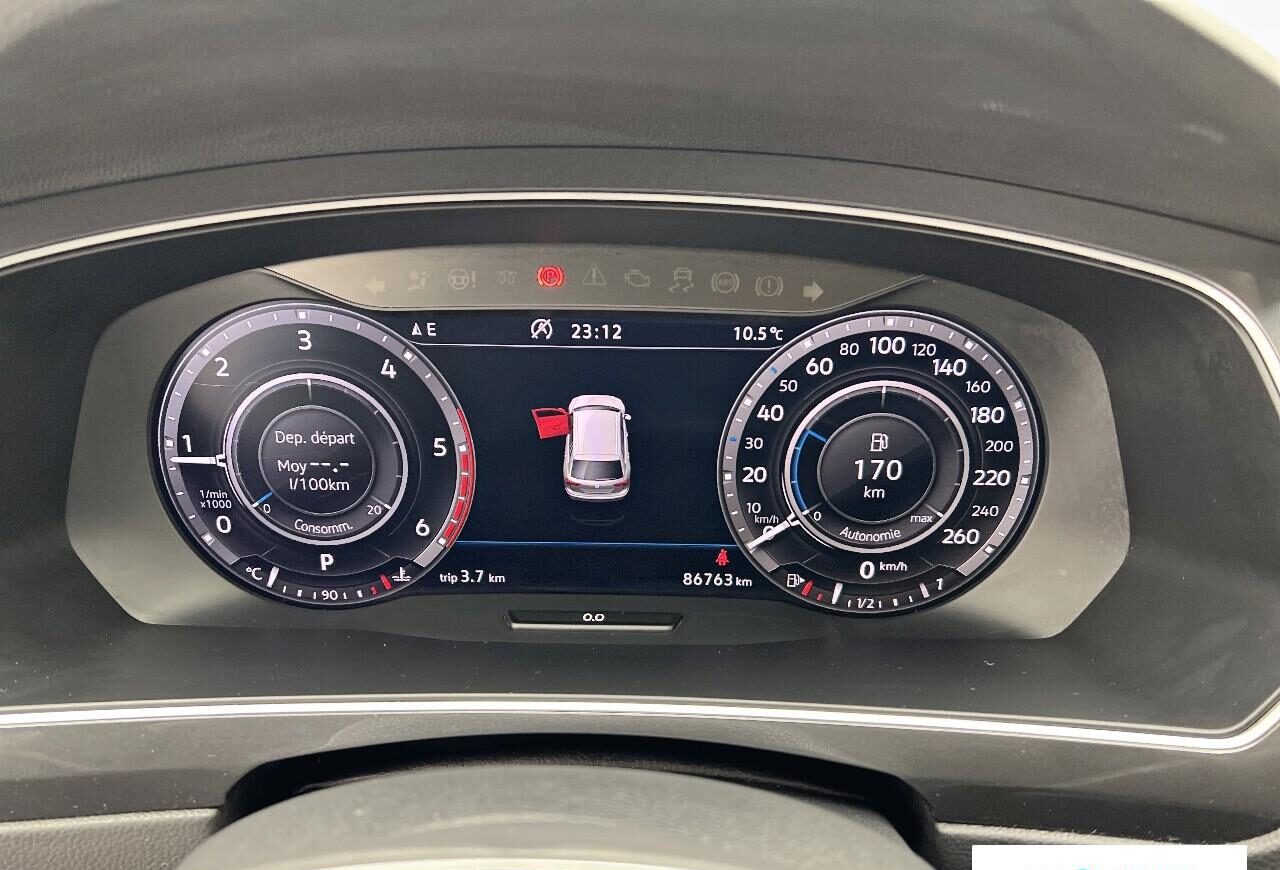 Volkswagen Tiguan – Image 18