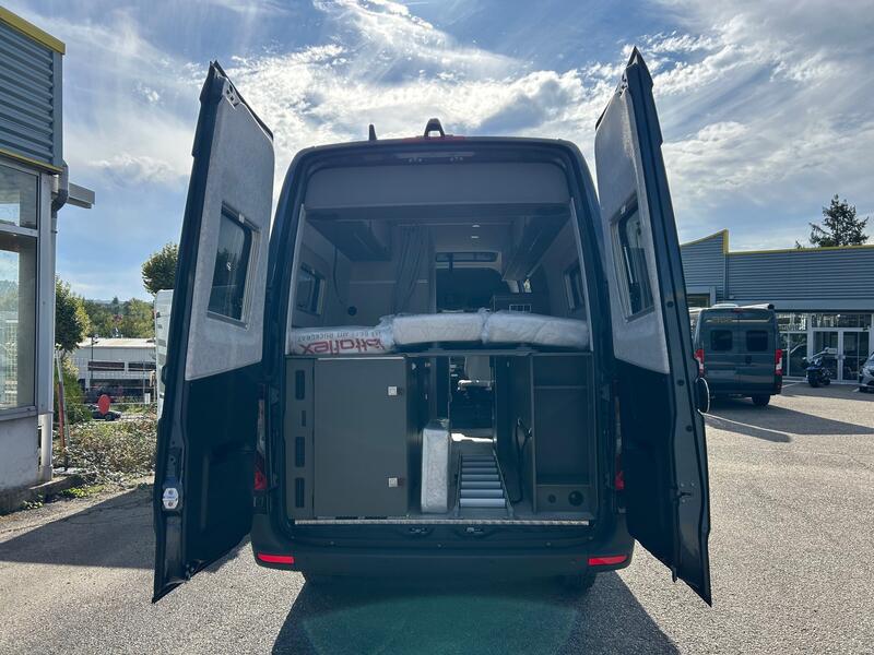 fourgon HYMER GRAND CANYON S 700 NEUF