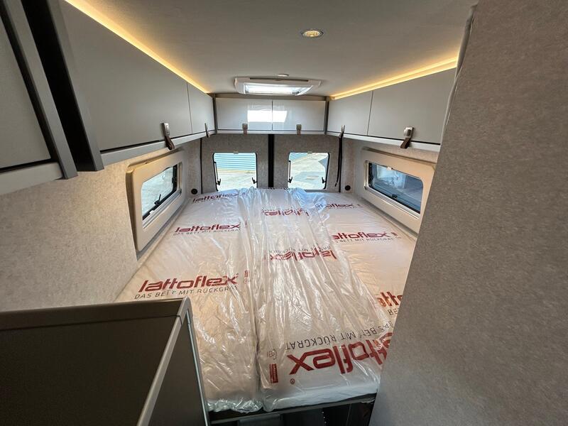 fourgon HYMER GRAND CANYON S 700 NEUF