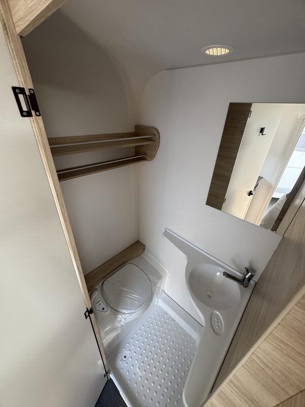 caravane STERCKEMAN EASY 420 CP NEUF