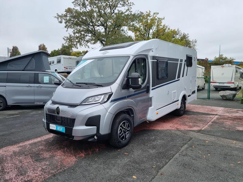 camping-car CARADO V 337 PRO + NEUF
