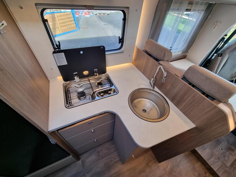 Garantie 24 mois Adapté à votre budget grâce au financement Les plus grandes marques de véhicules de loisirs