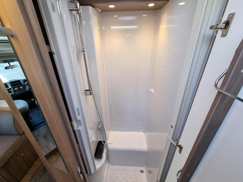 Garantie 24 mois Adapté à votre budget grâce au financement Les plus grandes marques de véhicules de loisirs