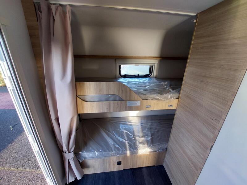 caravane CARAVELAIR ALBA 486 NEUF