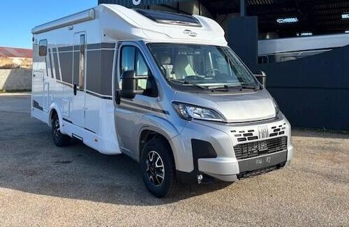 camping-car CARADO V 337 PRO + NEUF