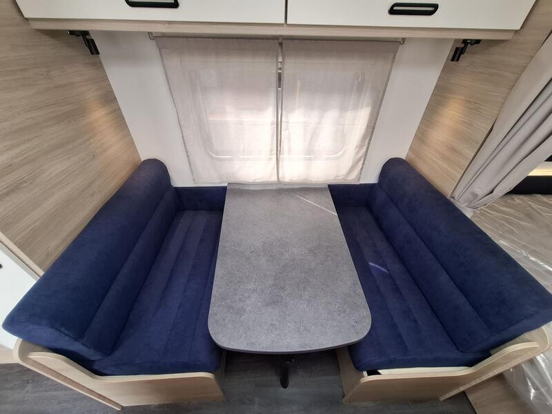 caravane CARAVELAIR ALBA 486 NEUF