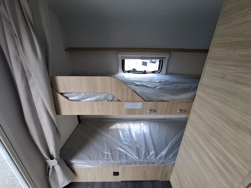 caravane CARAVELAIR ALBA 486 NEUF