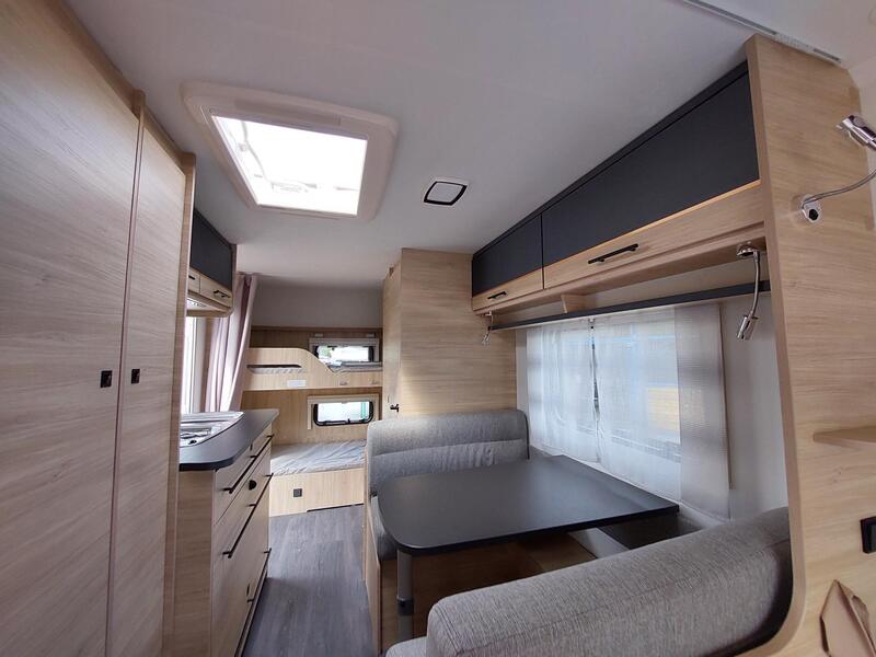 caravane CARAVELAIR ALBA STYLE 486
