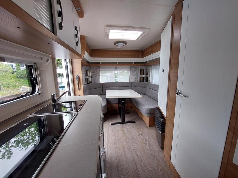 caravane HOBBY DE LUXE 455