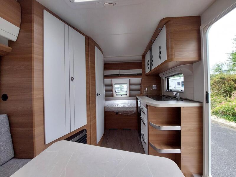 caravane HOBBY DE LUXE 455