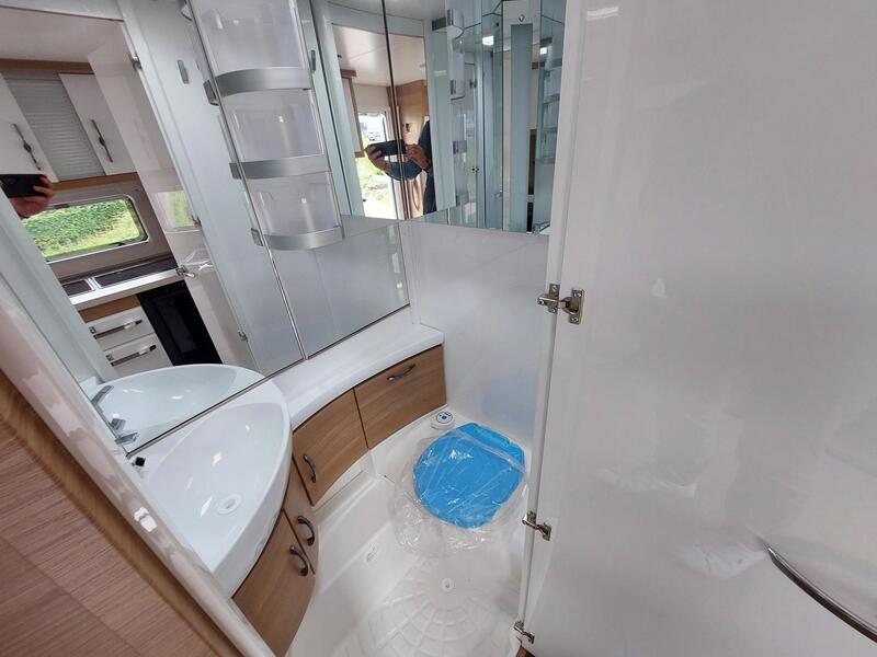 caravane HOBBY DE LUXE 455