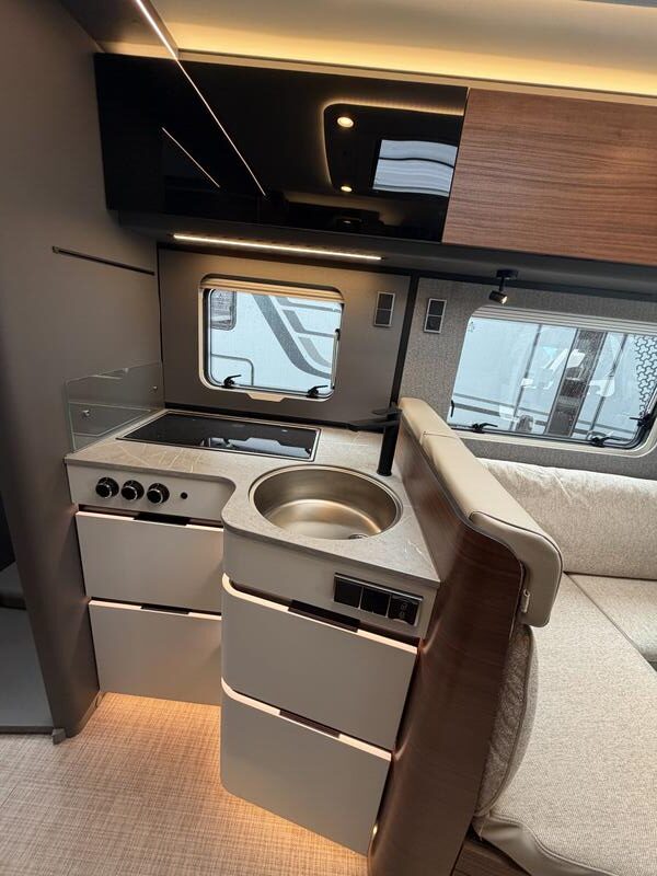 CAMPING-CAR POIDS LOURD HYMER BMC I 680 NEUF – Image 5