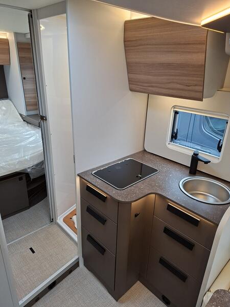 camping-car BURSTNER B 66 732 TD NEUF