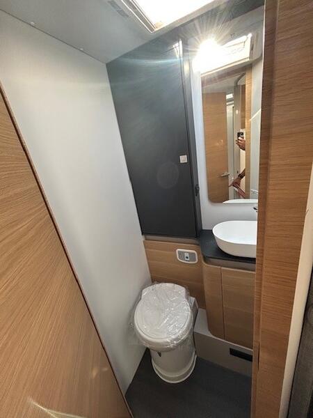 camping-car ADRIA MATRIX 650 DC 60Y NEUF