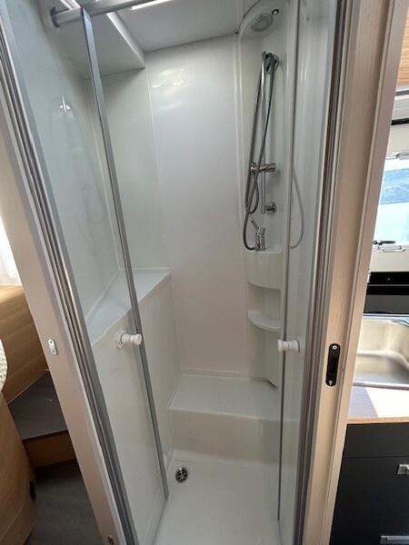 camping-car ADRIA MATRIX 650 DC 60Y NEUF