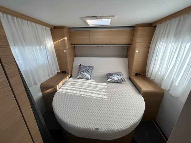 camping-car ADRIA MATRIX 650 DC 60Y NEUF