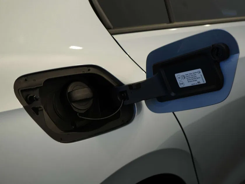 Volkswagen Golf – Image 4