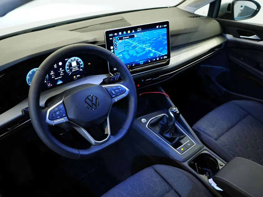 Volkswagen Golf – Image 31