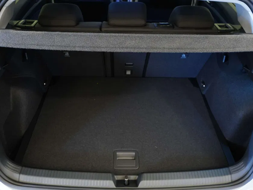 Volkswagen Golf – Image 6